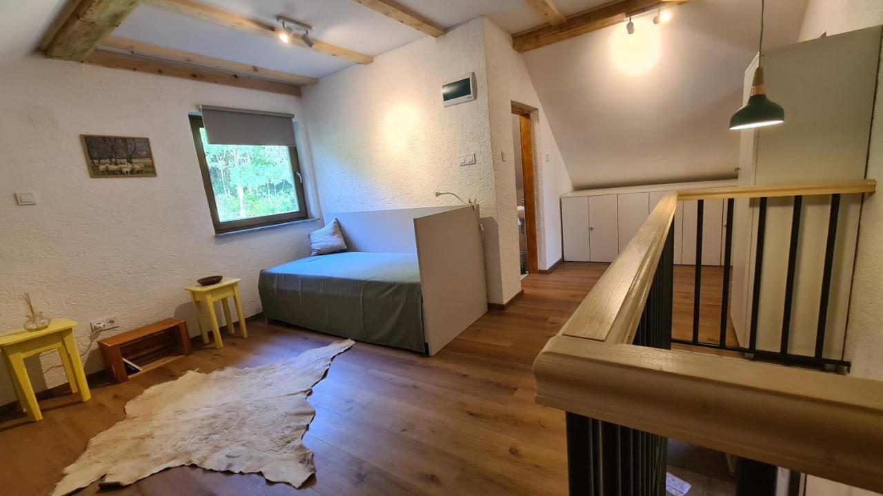 Forestside House Gacka With Relax Area Sinac Екстер'єр фото